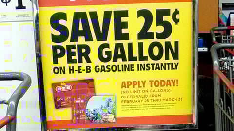 H-E-B Gas Rewards Stanchion