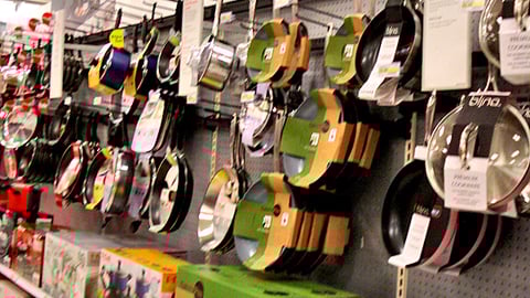 Target Green Cookware In-Line Display