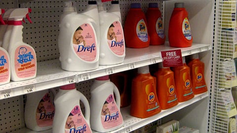 Babies "R" Us P&G Detergent Merchandising