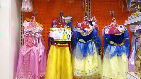 Toys "R" Us Disney Costumes Merchandising