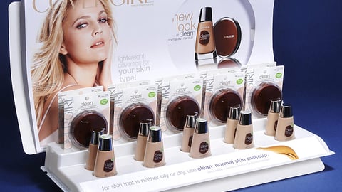 CoverGirl Clean Countertop Display