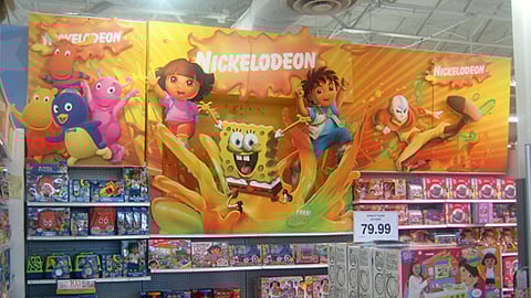Toys "R" Us Nickelodeon In-Line Display