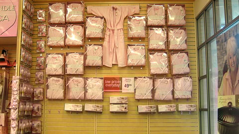 Linens 'N Things Nautica Pink Bathrobe Wall Display