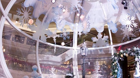 'Narnia' Mall Snow Globe