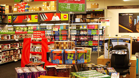 Staples 'Great Gifts' Holiday Display