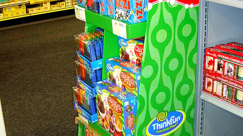 ThinkFun Staples Holiday Quarter-Pallet