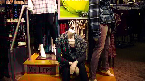 JCPenney Decree Apparel Vignette