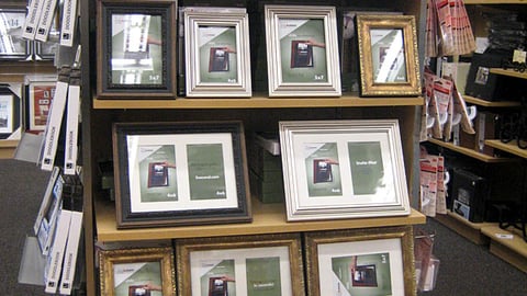 Bed Bath & Beyond 5 Second Slide & Store Endcap