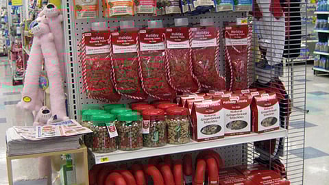 Petco 'Season of Savings' Holiday Endcap 