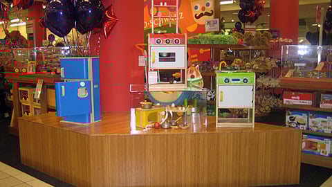 FAO Schwarz Toy Kitchen Display