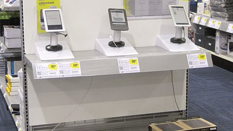 Best Buy eReaders Endcap