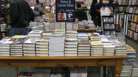 Barnes & Noble Holiday Table Sign