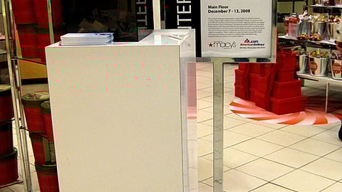 Macy's 'Bringing Families Together' Sweeps Entry Station