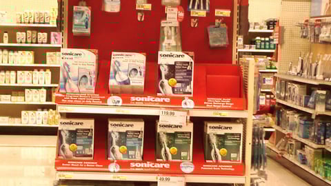 Target Oral-B Endcap