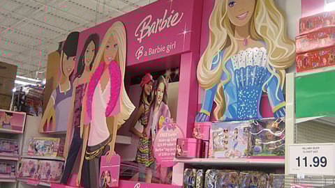 Toys "R" Us Barbie In-Line Display