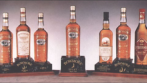 Bowmore Single Malt Backbar Presenters