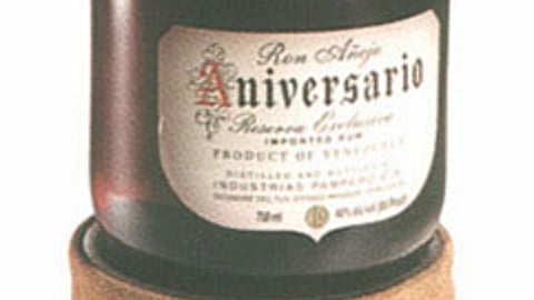 Ron Anejo Aniversario Pampero Display
