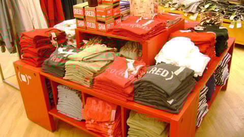 Gap (PRODUCT) RED Display 