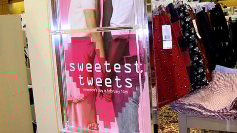 Macy's 'Sweetest Tweets' Stanchion