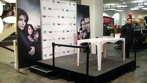 Macy's 'One Tree Hill' Autograph Stage