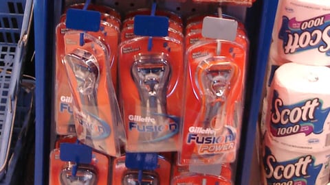 Gillette Fusion Floorstand
