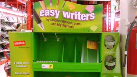 Staples 'easywriters' Endcap