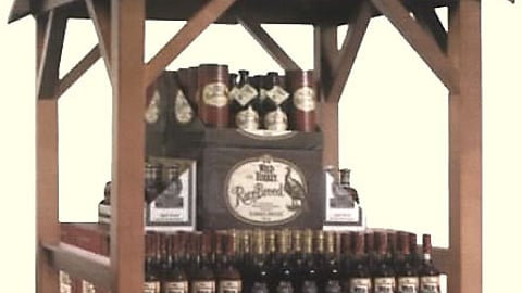 Wild Turkey Mass Display