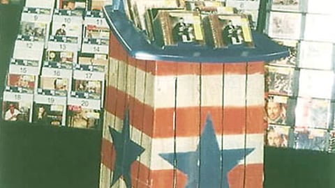 FYE Bluegrass Floorstand