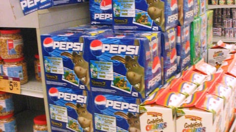Pepsi 'Shrek 2' Packaging