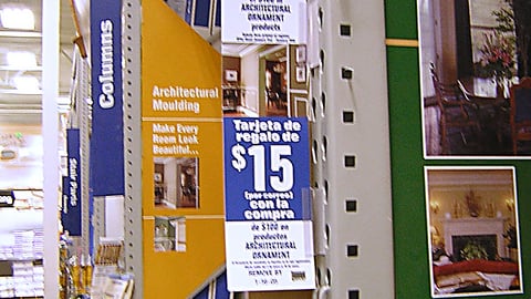 Lowe's Bilingual Gift Card Signage
