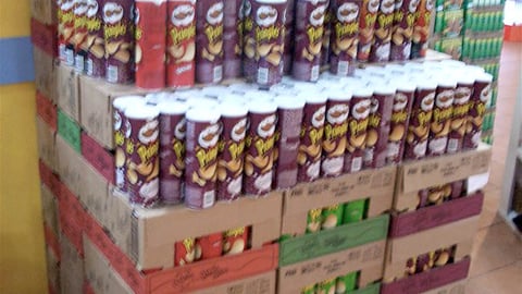 Pringles Cut Case Display