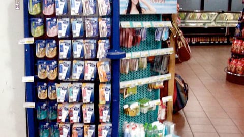 Nivea Lip Care Floorstand