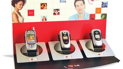 LG Triple Cell Phone Countertop