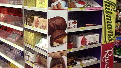 Russell Stover/Whitman's Endcap