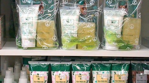 Earth Theraputics Packaging