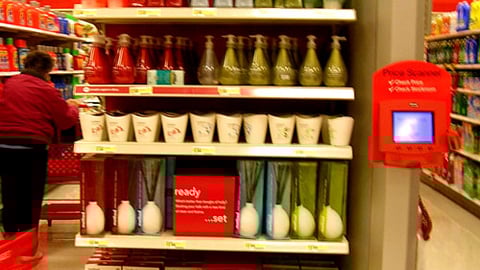 Target Method Holiday Endcap