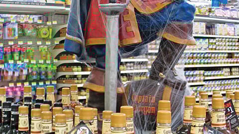 Captain Morgan Pole Topper