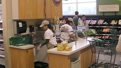 Fresh & Easy 'Kitchen Table' Station