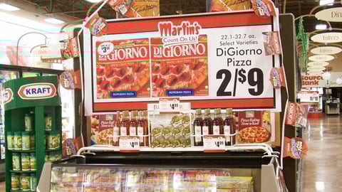 DiGiorno Final Four Endcap