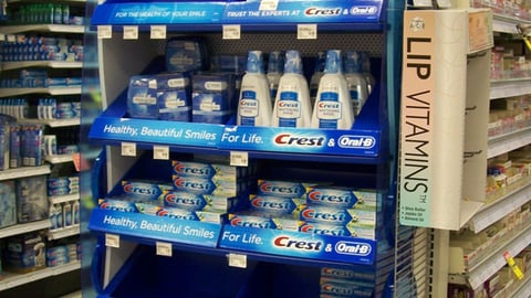 Meijer Crest/Oral-B Endcap