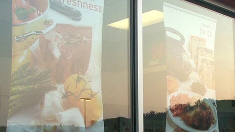 Hannaford Window Banners