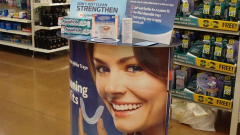 Aquafresh White Trays Demo Display