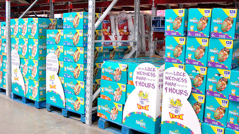Pampers Baby-Dry Pallets
