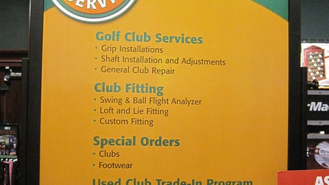 Dick's 'Golf Services' Pole Topper