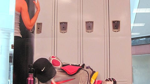 Lady Foot Locker Nike 'Back On Track' Banner