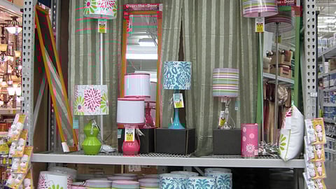 Lowe's 'Fresh Fashion' Endcap