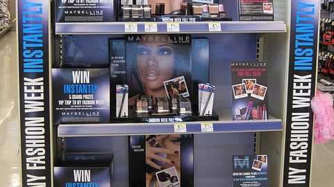 Maybelline Walgreens 'Fashion Week' Endcap