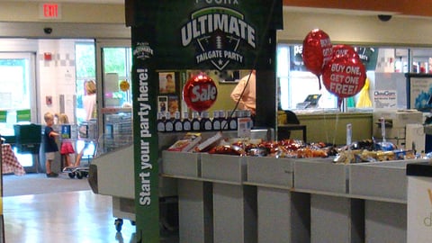 Publix 'Ultimate Tailgate Party' Display Arch