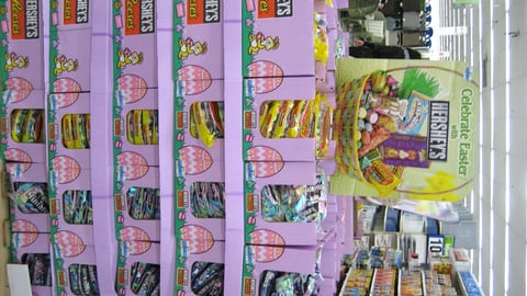 Hershey Easter Pallet Display