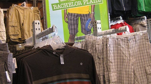 Old Navy 'Modelquin' Banner